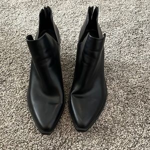 Worn once, pointy toe booties, black, A New Day from Target